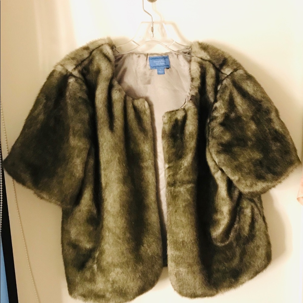 NWOT🤍 Vera Wang🤍 Jacket